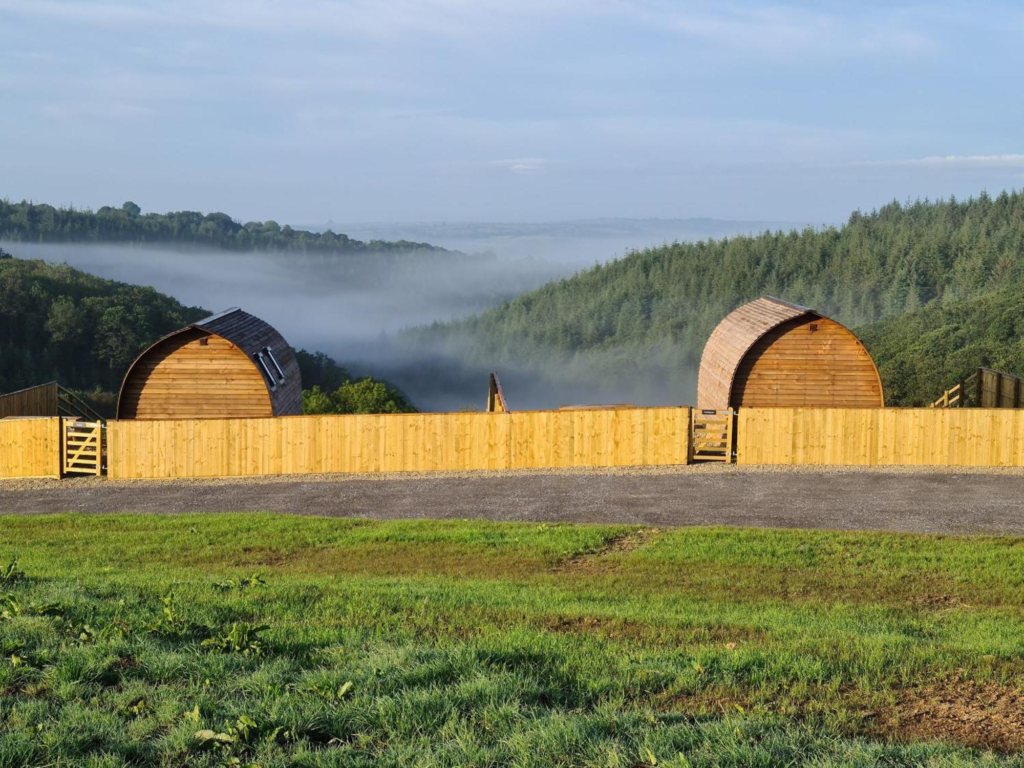 Rivendell Farm By Wigwam Holidays Carmarthen Exteriör bild